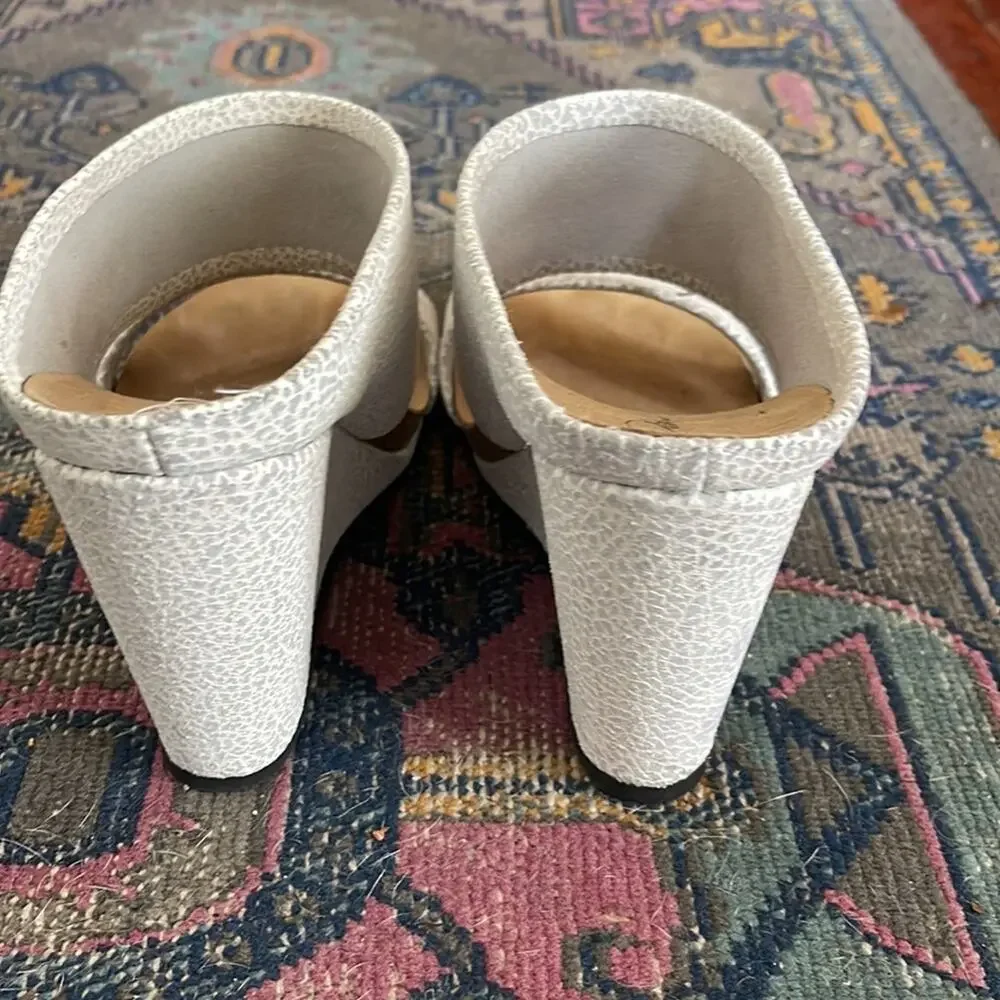 Peter Non textured leather open toed slip on wedge sandals sz 8